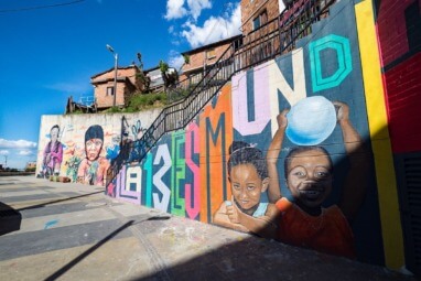 Visit Comuna 13 travel guide: the Graffiti Tour in Medellin