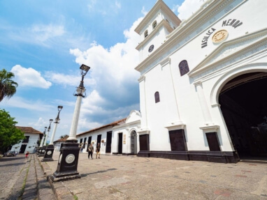 Visit Giron travel guide: heritage town near Bucaramanga