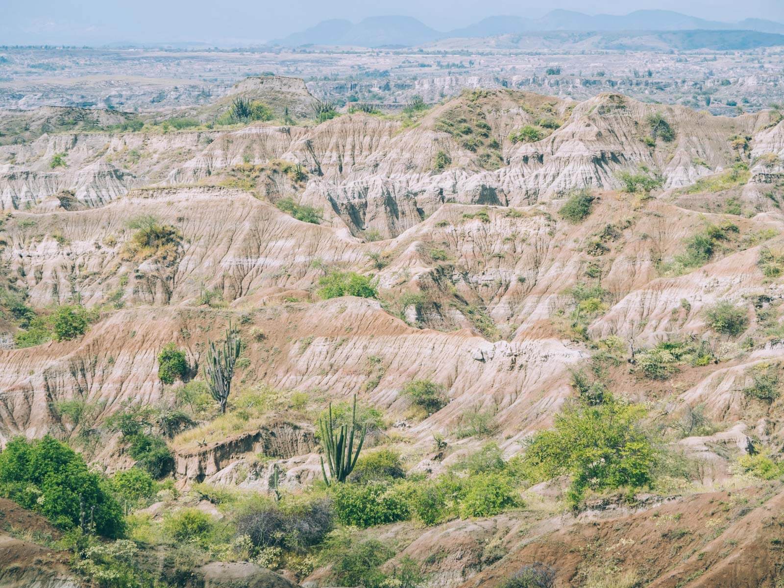 Visit Tatacoa Desert travel guide: one of the natural wonder of Colombia Visit Tatacoa Desert travel guide: one of the natural wonder of Colombia